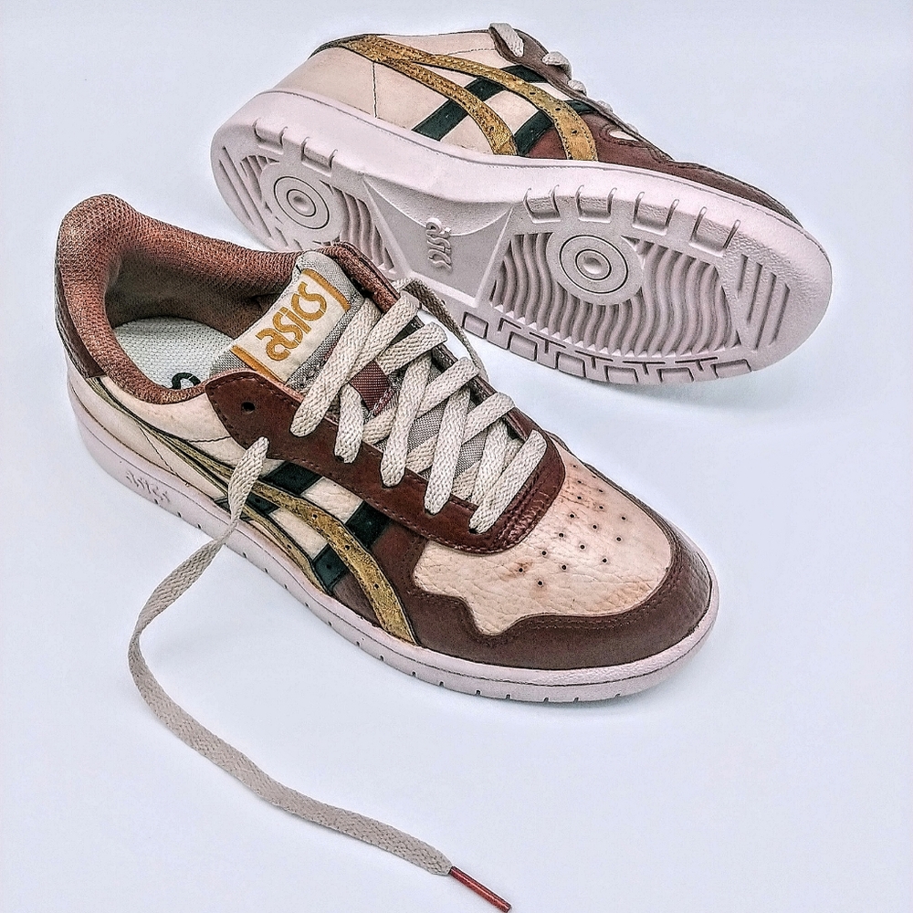 Asics Japan S Sneakers Coffee and 18k Gold - Women's Size 5.5